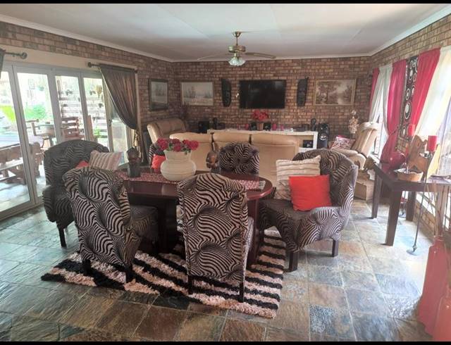 3 BEDROOM HOUSE FOR SALE IN STRUBENVALE